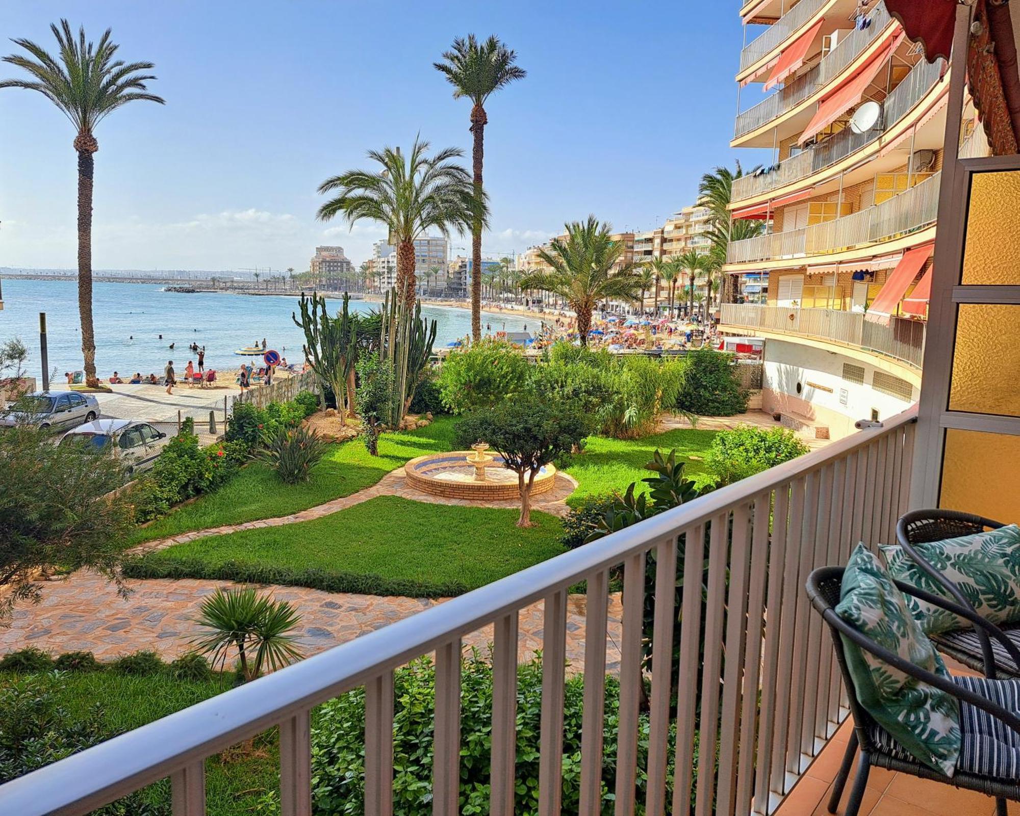 Garden Beach Apartment Torrevieja Zewnętrze zdjęcie